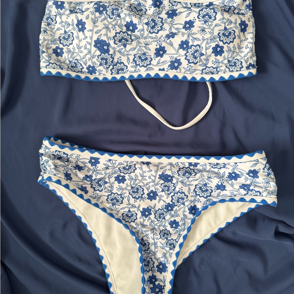 SHEIN Blue and White Floral Bikini